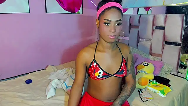 Chat XXX en directo de HUGE_BLACKCOCK