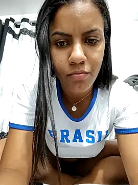 Bella_missandei live XXX chat