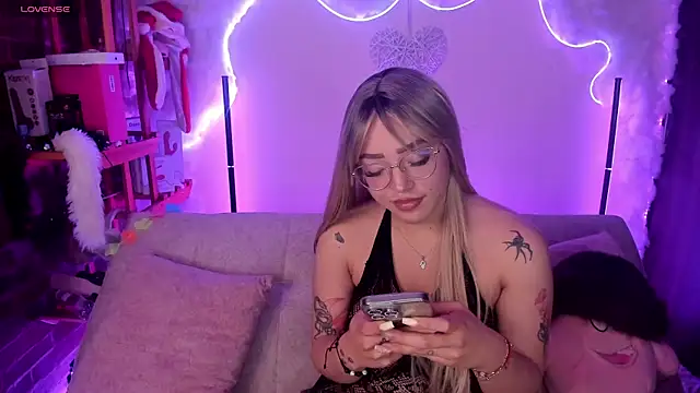 liz_martins1 Adlı Modelin Canlı XXX Sohbeti