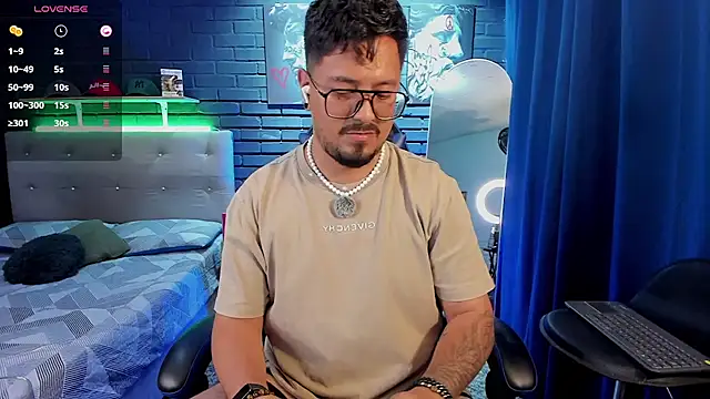 Онлайн чат XXX DaviidEvans_