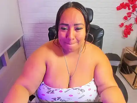 Chat +18 de Shara_Oz ao vivo