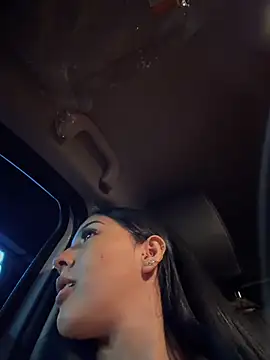 XXX chat uživo modela I_AM_SOPHIE_