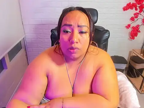 Shara_Oz Adlı Modelin Canlı XXX Sohbeti