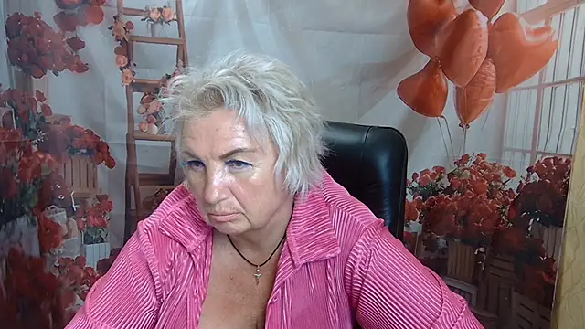 RenataDaster XXX чат на живо