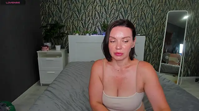 Chatroom XXX en direct de EveLibston