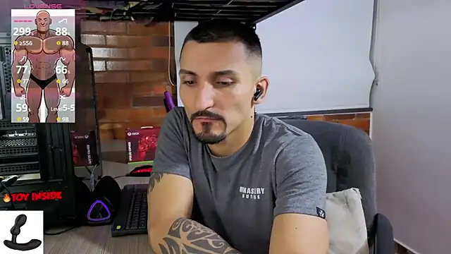 Онлайн чат XXX Marck_Muscle