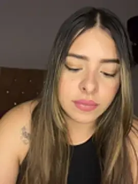 Nahomy_cm 라이브 XXX 채팅