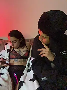 Poison_Ivy_29's Live XXX Chat