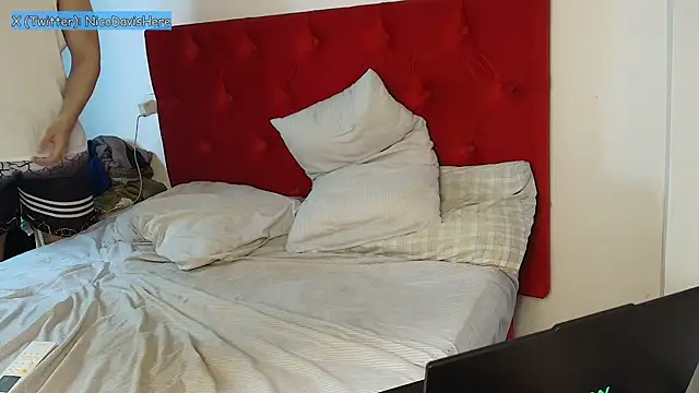 NicoDavisOfficial Chat XXX in diretta