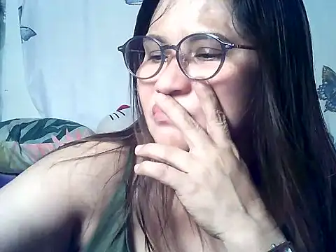 Amazing_Angel22 élő XXX-chatje