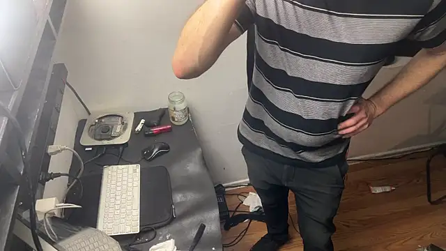 leanjamesdean élő XXX-chatje