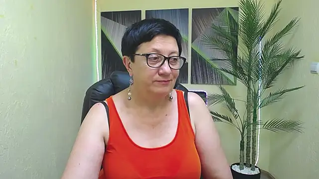 EmilyL0ve Chat XXX in diretta