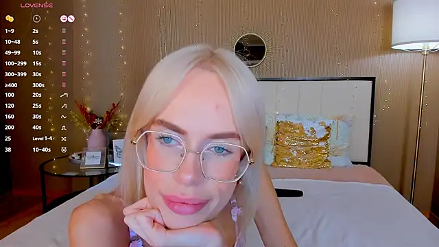 bellatip's Live XXX Chat