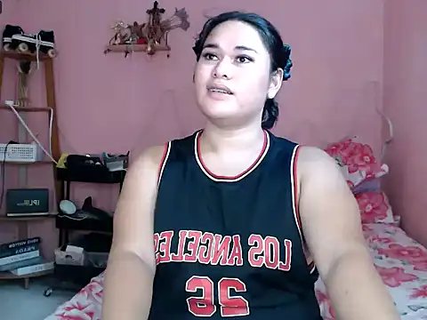 Miss_RebeccaLove Chat XXX in diretta