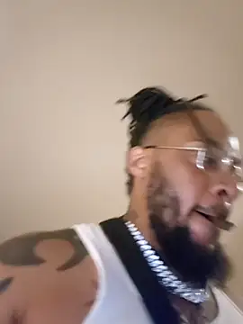 Chat XXX en directo de TooGoodConway23