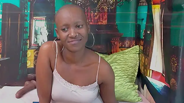Chatroom XXX en direct de EbonyOlive69