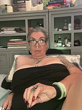 dieseldame1313 Live XXX-Chat