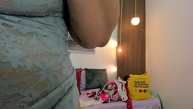 Cheryl_JONES' Live XXX Chat