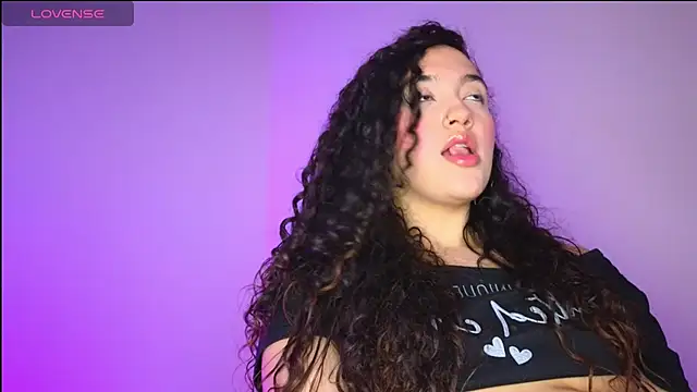 milly_03's Live XXX Chat