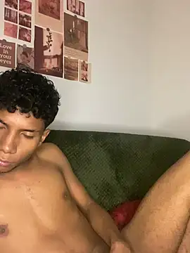 Fabi_GranadoのライブXXXチャット