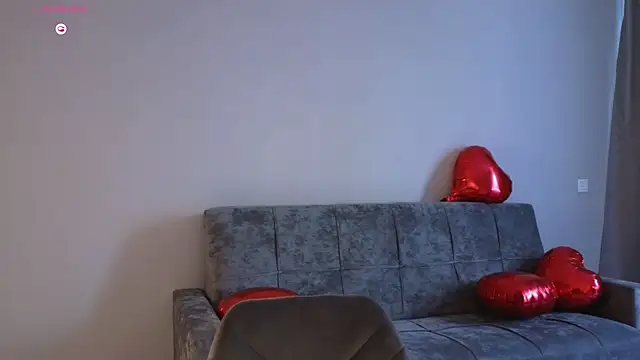 XXX chat uživo modela cloudemy