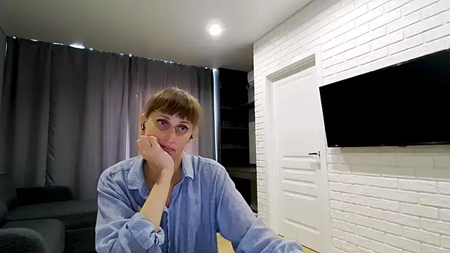 Chatroom XXX en direct de Daniella_Lorente