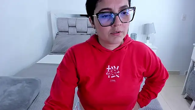 Camilaa_bueno – Naživo XXX chat