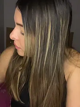 Nahomy_cm live XXX chat
