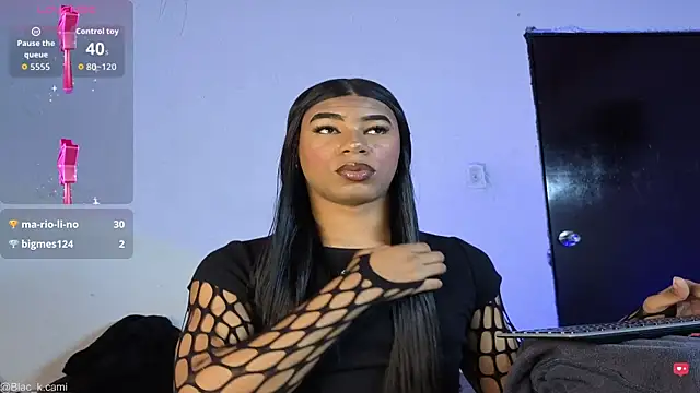 black_cami_01 Chat XXX live