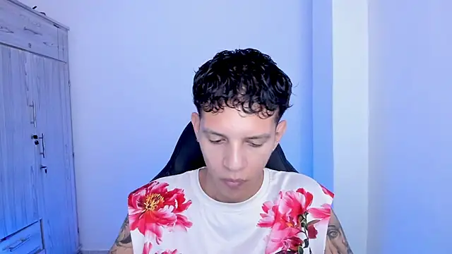 tylerrnova Live XXX-Chat