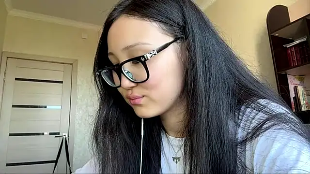 QueenOfCute's Live XXX Chat