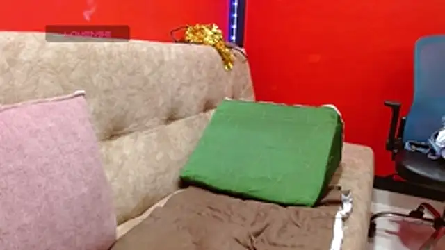Chatroom XXX en direct de miss_tinnymafe