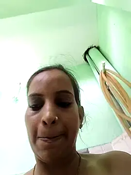 Sexy-Kajal2 – Live XXX-chat