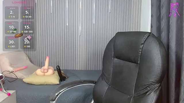 Julian_Smith21's Live XXX Chat