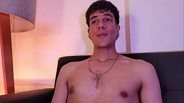 แชท XXX สดของ Derek_stud_