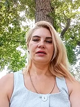 JennyOMay Chat XXX in diretta