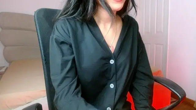 XXX chat uživo modela Mini_Meera