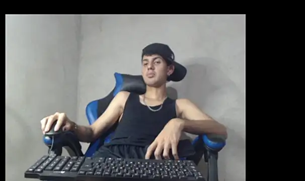 Garu_hot19's Live XXX Chat