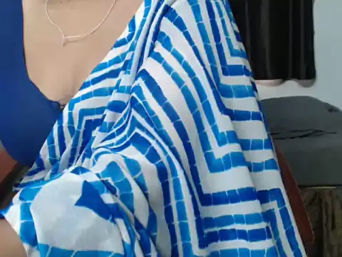 Chat XXX ao vivo de sunitha-3
