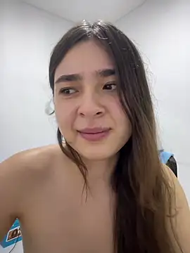 Valentina_ro 即時 XXX 聊天