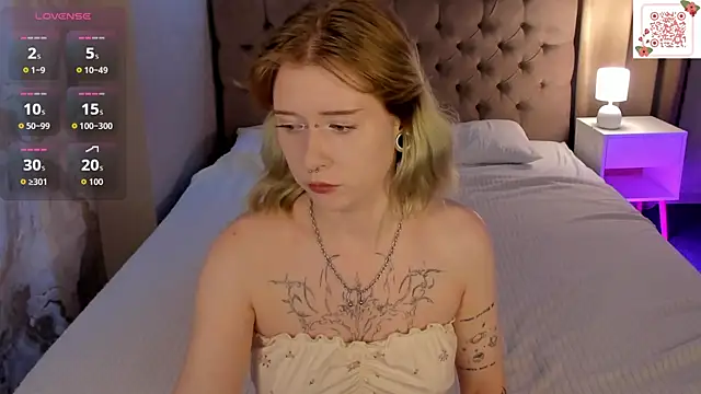 Chat XXX en directo de Elira_Vane