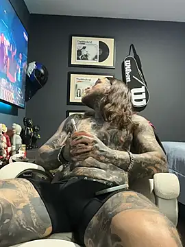 Chat XXX ao vivo de ThomasHells