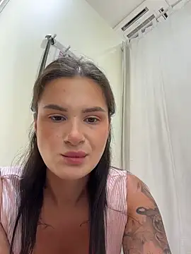 MiraReach Live XXX Chat