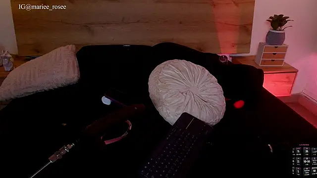 Mariee_rosee Chat XXX in diretta