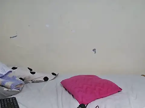 mardhiyah Live XXX-chat