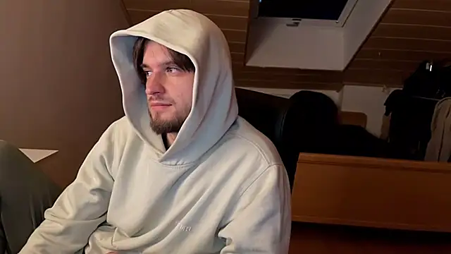 XXX chat uživo modela Bez3ybik