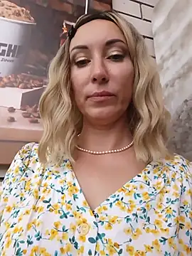 Živý XXX chat _AliceWine_