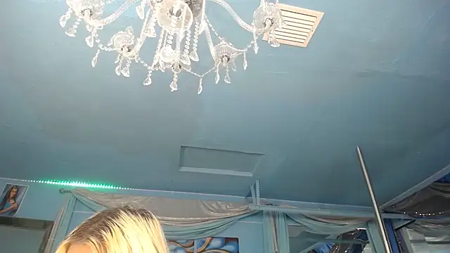 Živý XXX chat ADRIANNA_FOX