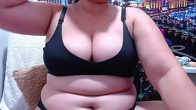 tila_nastyyのライブXXXチャット