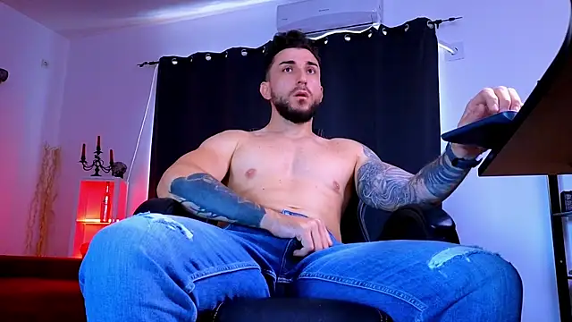 Chat XXX Live MightyAaron66